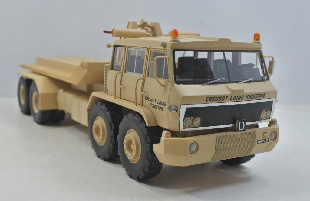 Maquette du camion Willème T40A vue de trois quarts